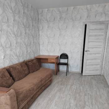 Сдается 1-комнатная квартира, 40 м²