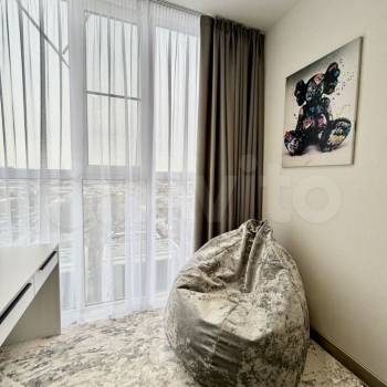 Сдается 1-комнатная квартира, 58 м²