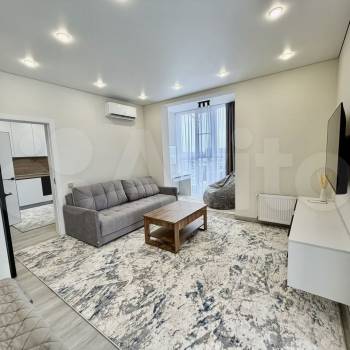 Сдается 1-комнатная квартира, 58 м²