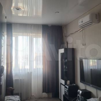 Продается 1-комнатная квартира, 42 м²