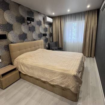 Сдается Многокомнатная квартира, 98 м²