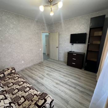 Сдается 1-комнатная квартира, 46 м²