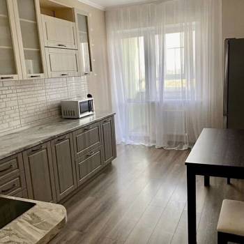 Сдается 1-комнатная квартира, 40 м²