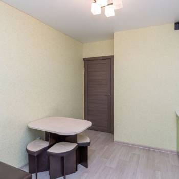 Продается 1-комнатная квартира, 40 м²