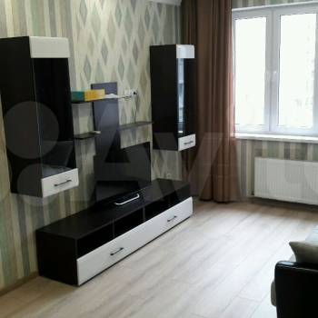 Продается 1-комнатная квартира, 37,2 м²