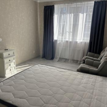 Сдается 1-комнатная квартира, 39,9 м²