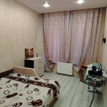 Продается 1-комнатная квартира, 32 м²