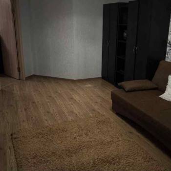 Сдается 1-комнатная квартира, 62 м²