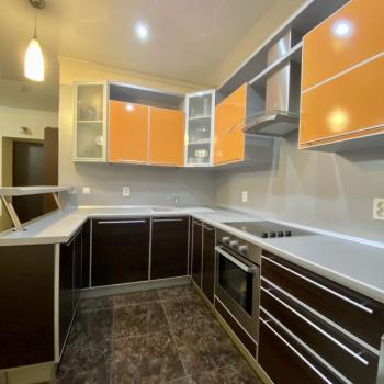 Продается 3-х комнатная квартира, 91,8 м²