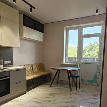 Сдается 2-х комнатная квартира, 56 м²