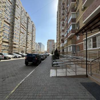 Продается 1-комнатная квартира, 32 м²