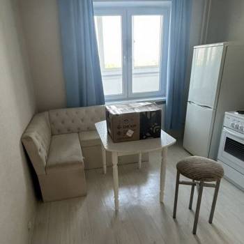 Сдается 1-комнатная квартира, 37 м²