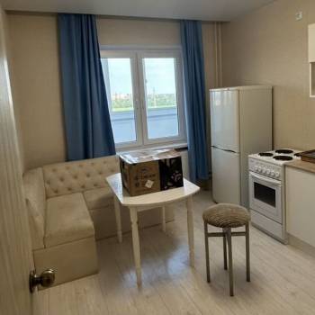 Сдается 1-комнатная квартира, 37 м²