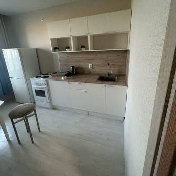 Сдается 1-комнатная квартира, 37 м²