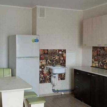 Сдается 1-комнатная квартира, 37 м²