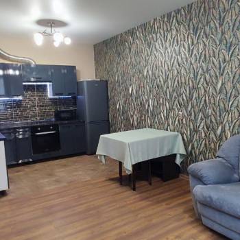 Сдается 1-комнатная квартира, 42 м²