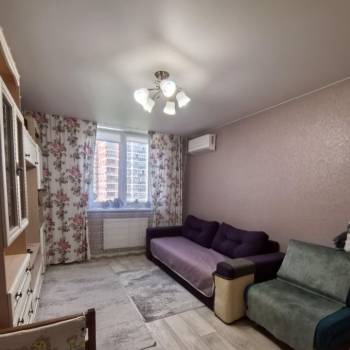 Продается 1-комнатная квартира, 32,8 м²