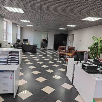 Сдается Офис, 180 м²