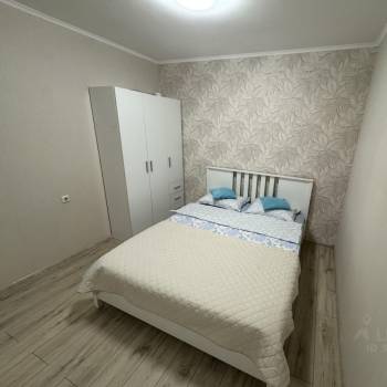 Продается 1-комнатная квартира, 39 м²