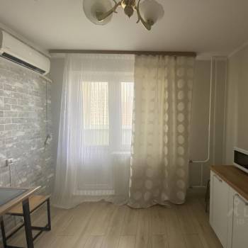 Продается 1-комнатная квартира, 39 м²