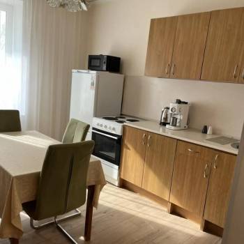 Сдается 1-комнатная квартира, 40 м²