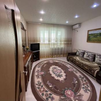 Сдается 1-комнатная квартира, 62 м²