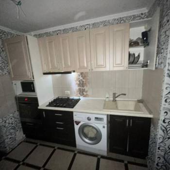 Продается Многокомнатная квартира, 80 м²