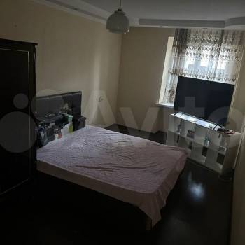 Продается Многокомнатная квартира, 80 м²