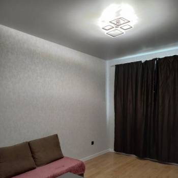 Продается 1-комнатная квартира, 36 м²