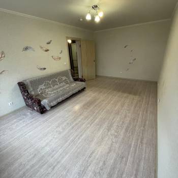 Продается 1-комнатная квартира, 38 м²