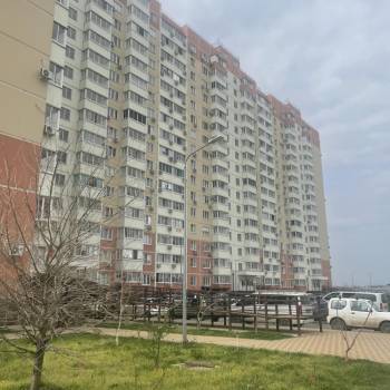 Продается 1-комнатная квартира, 38 м²