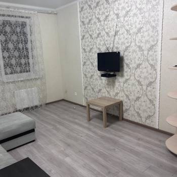 Сдается 1-комнатная квартира, 39 м²