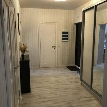 Сдается 2-х комнатная квартира, 82,3 м²