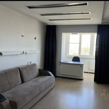 Сдается 2-х комнатная квартира, 90 м²