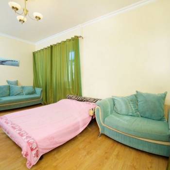 Сдается 1-комнатная квартира, 60 м²