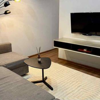 Сдается 1-комнатная квартира, 60 м²