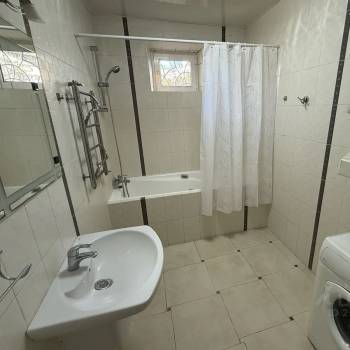 Сдается Многокомнатная квартира, 120 м²