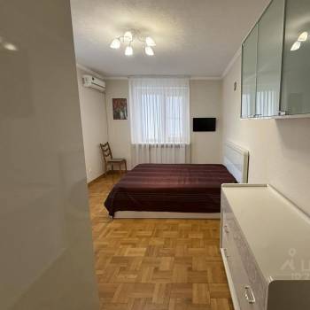 Сдается Многокомнатная квартира, 120 м²