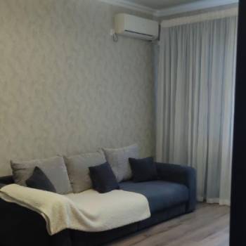 Продается 1-комнатная квартира, 41 м²