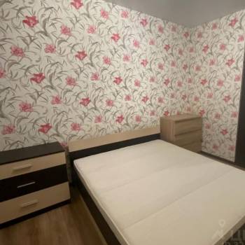 Сдается Многокомнатная квартира, 60 м²