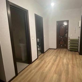 Сдается Многокомнатная квартира, 60 м²