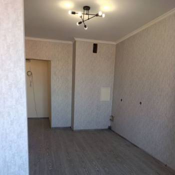 Продается 1-комнатная квартира, 42 м²