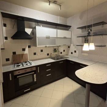 Сдается 2-х комнатная квартира, 70 м²