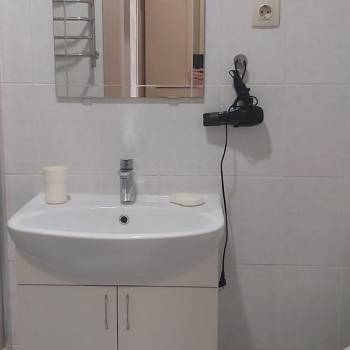 Продается 1-комнатная квартира, 43 м²