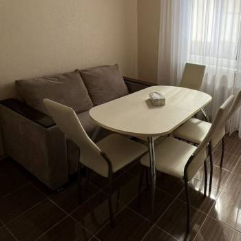 Продается 2-х комнатная квартира, 60 м²