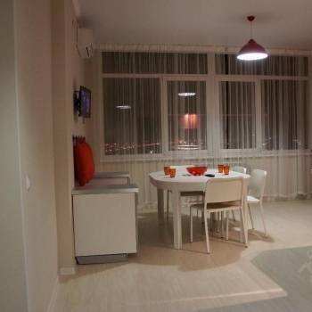 Сдается 2-х комнатная квартира, 80 м²