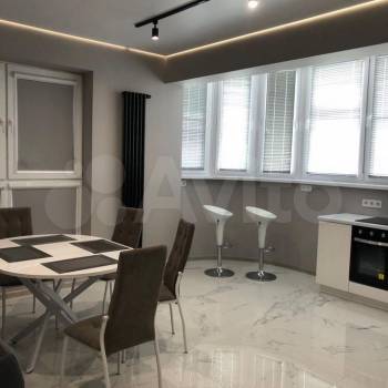 Сдается 2-х комнатная квартира, 78 м²