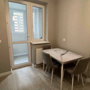 Сдается 1-комнатная квартира, 43 м²