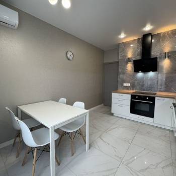 Сдается 1-комнатная квартира, 39 м²