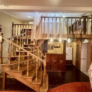 Продается 3-х комнатная квартира, 175 м²
